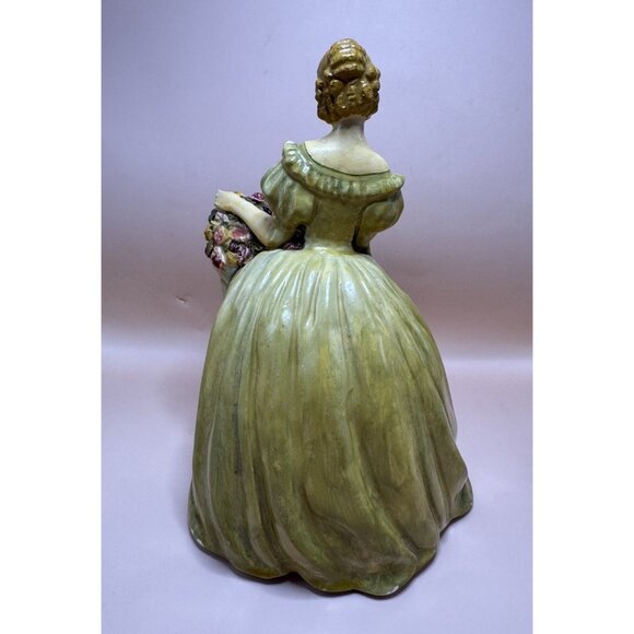 Pretty Vintage Lady W/ Flowers Chalk Figure MCM Hand Painted & Colourful Details - Picture 6 of 10